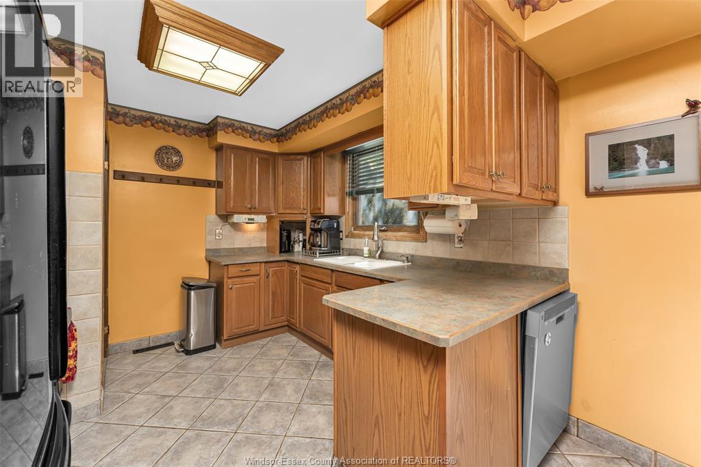 5730 CANADA STREET - 13