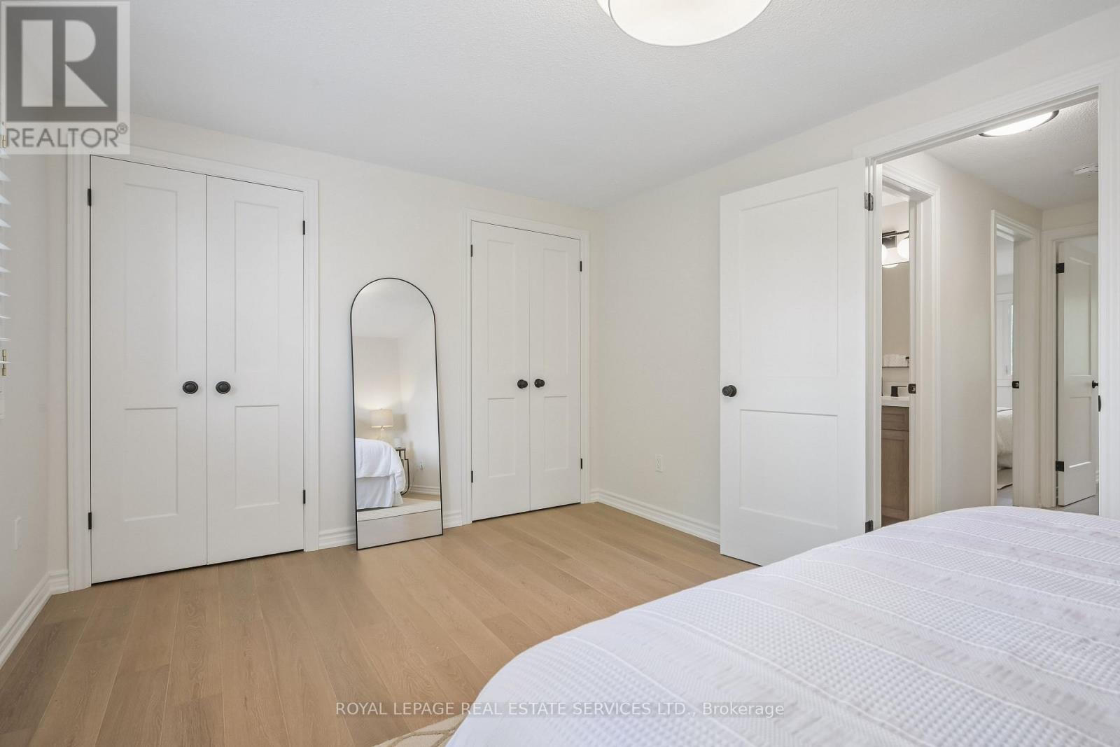 #1 2222 MARINE DRIVE - Image 19