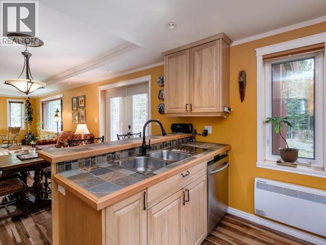 3 CANENGER WAY - 8