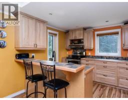 Kitchen - 3 Canenger Way, Whitehorse South, YT Y0B1T0 Photo 6