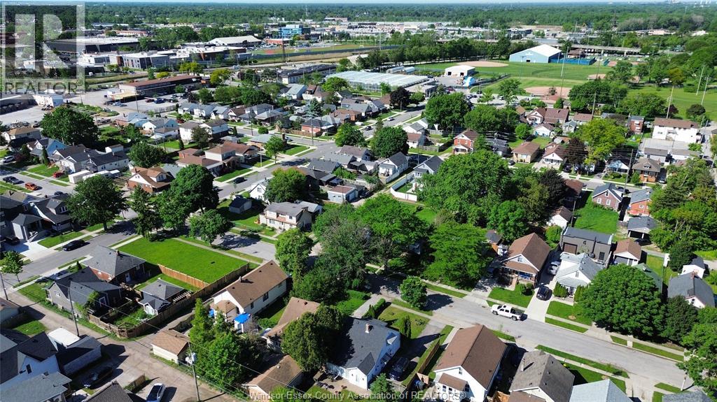 2354 Highland AVENUE - 24