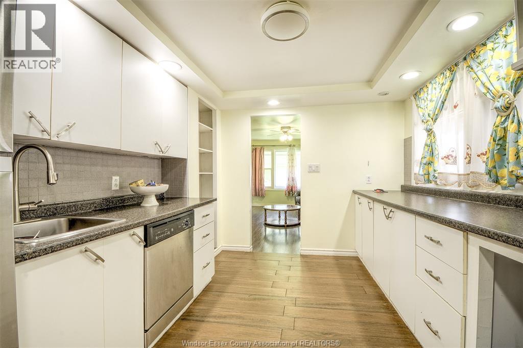 2354 Highland AVENUE - 11