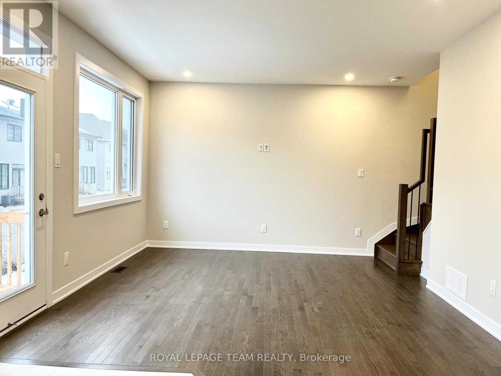 3 Bed, 4 Bath House for Rent in Ottawa – 622 EXPANSION ROAD, Ottawa – MLS# X13444506 - Image 12