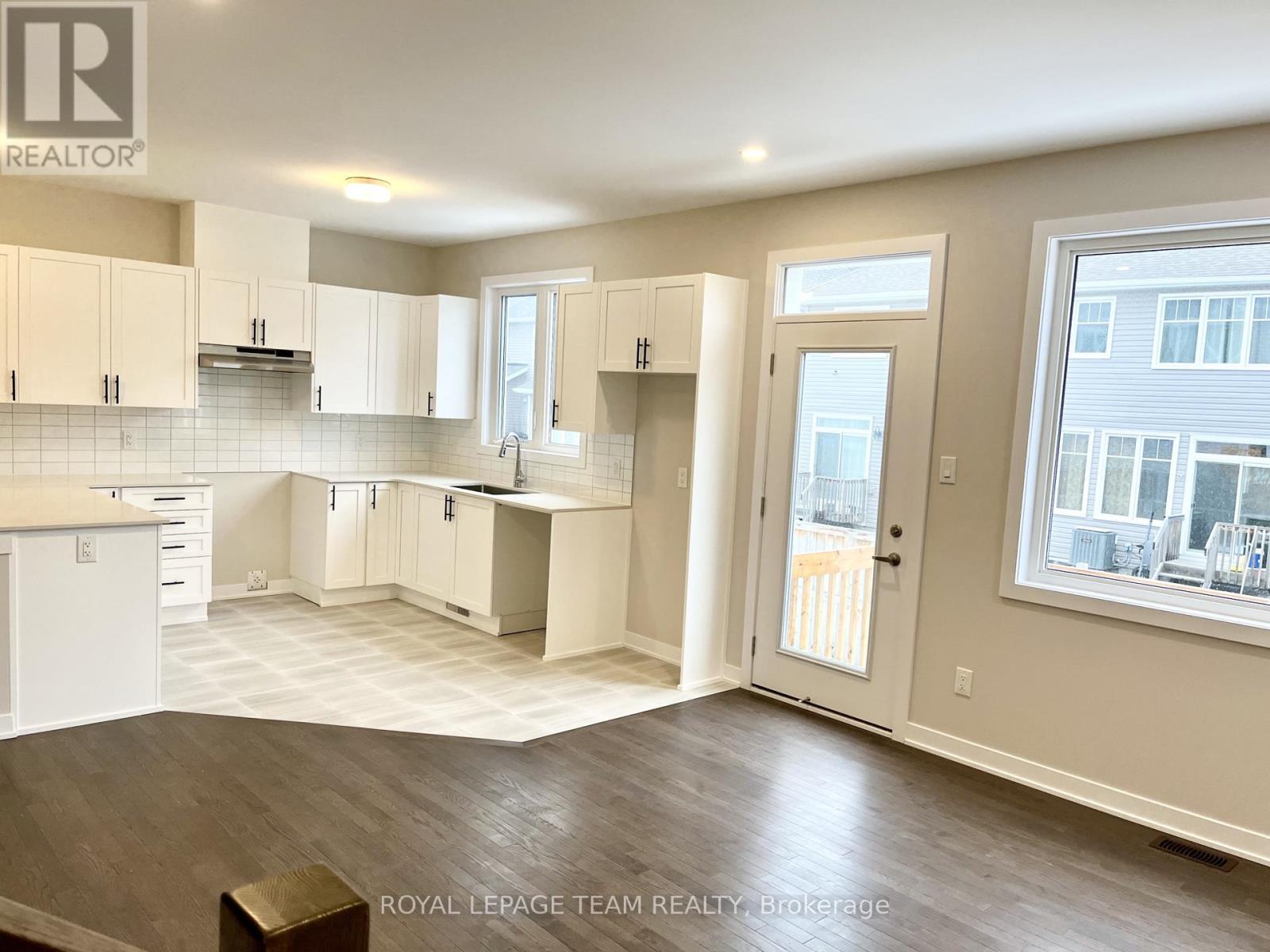 3 Bed, 4 Bath House for Rent in Ottawa – 622 EXPANSION ROAD, Ottawa – MLS# X13444506 - Image 8