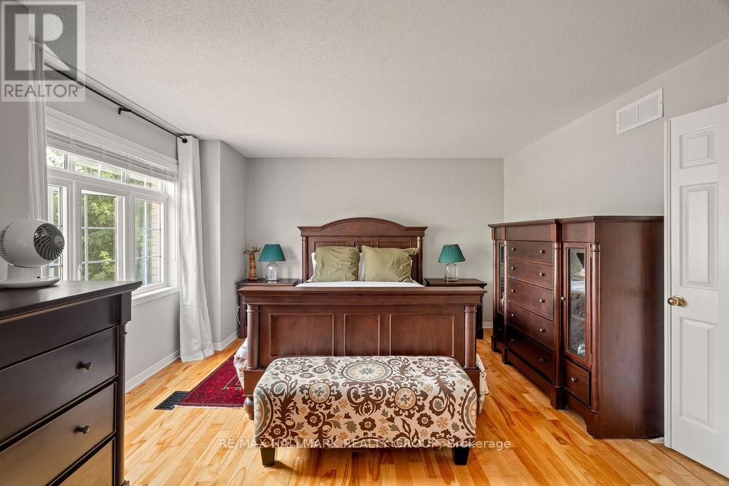 3 Bed, 3 Bath House for Rent in Ottawa – 113 CARWOOD CIRCLE, Ottawa – MLS# X13444618 - Image 18