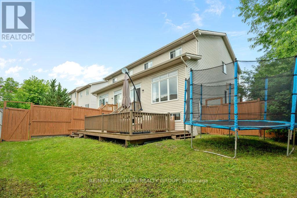 3 Bed, 3 Bath House for Rent in Ottawa – 113 CARWOOD CIRCLE, Ottawa – MLS# X13444618 - Image 37