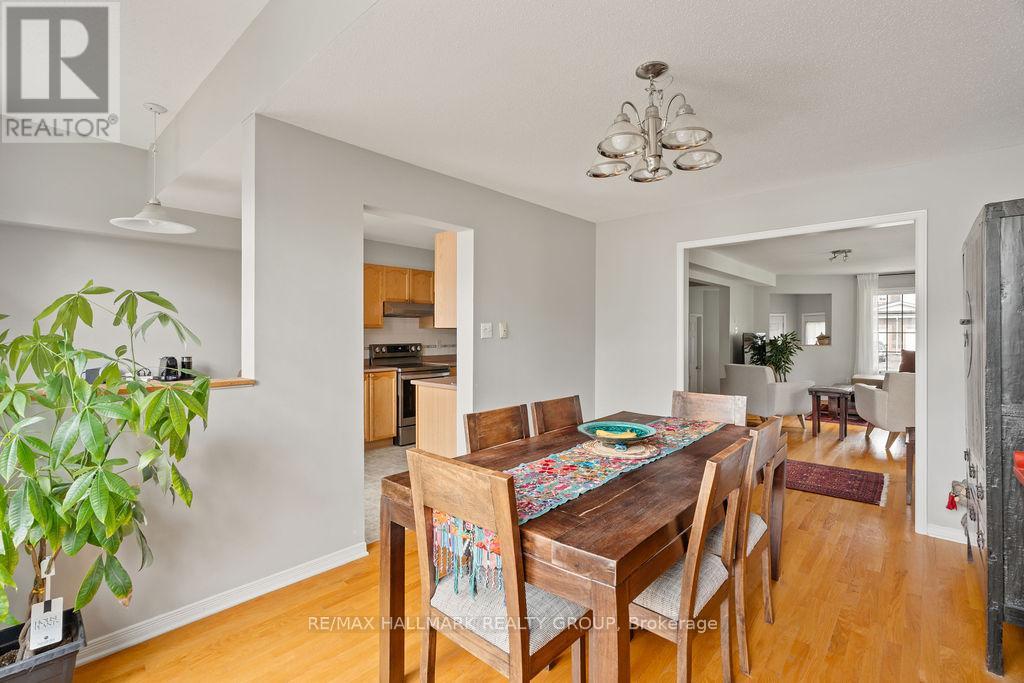 3 Bed, 3 Bath House for Rent in Ottawa – 113 CARWOOD CIRCLE, Ottawa – MLS# X13444618 - Image 9