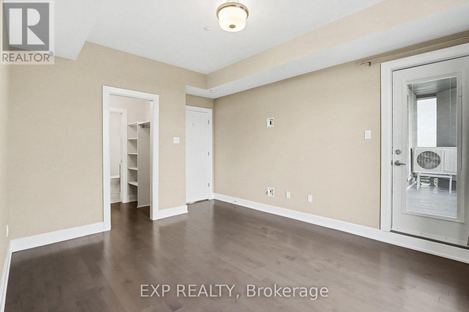 #405 615 LONGFIELDS DRIVE - 12