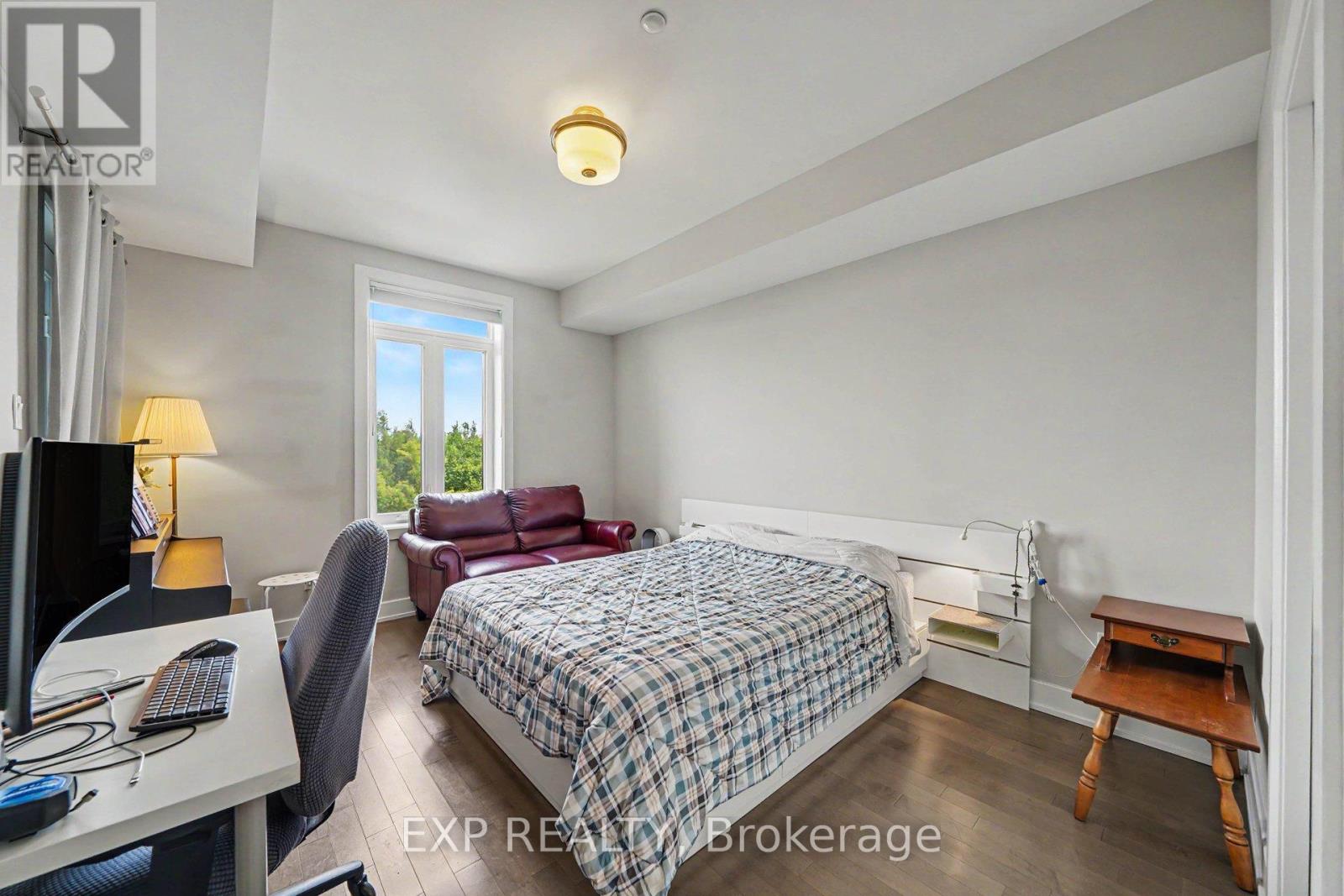 #405 615 LONGFIELDS DRIVE - 17