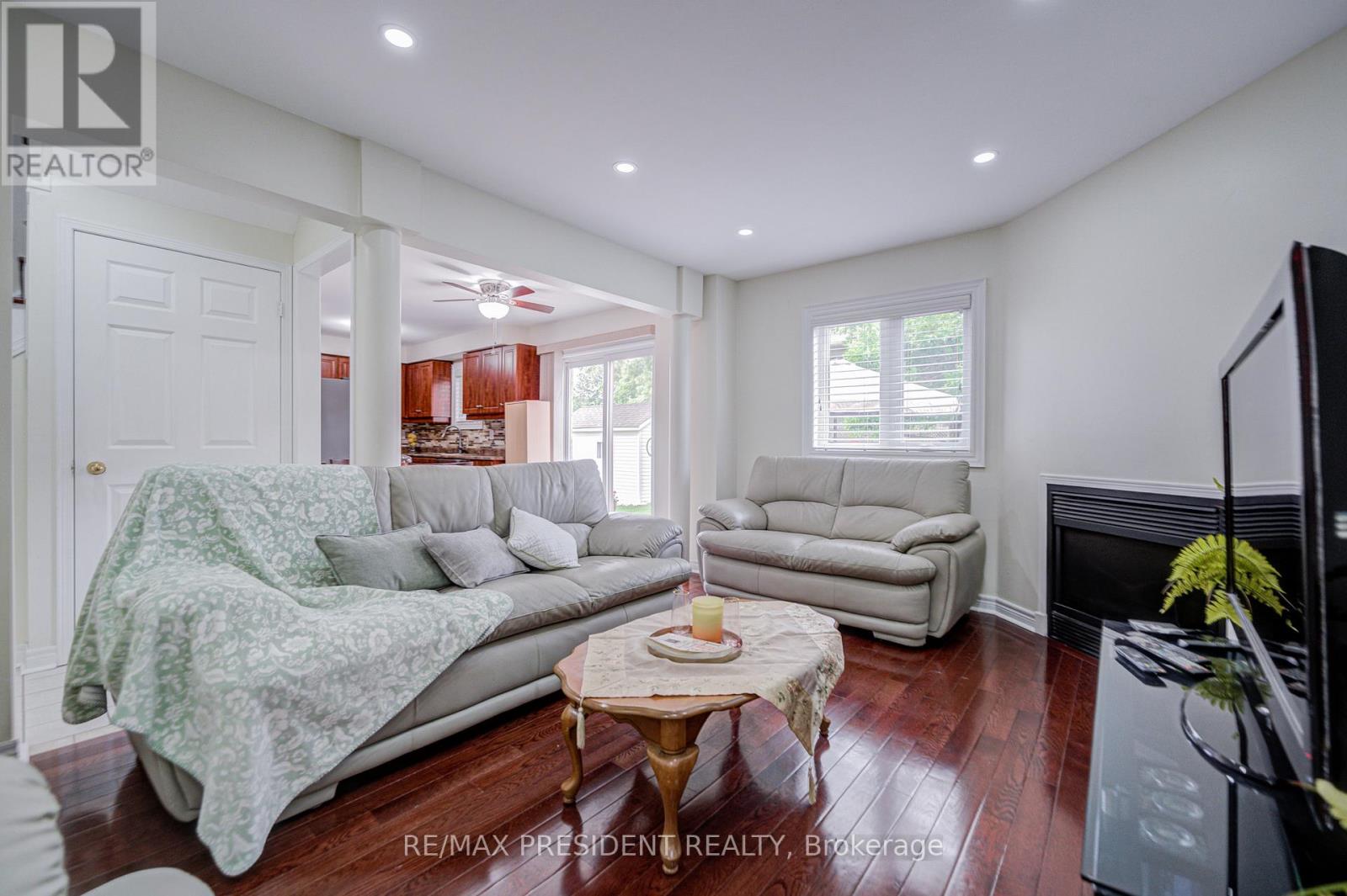 2 BANNER ROAD - 28
