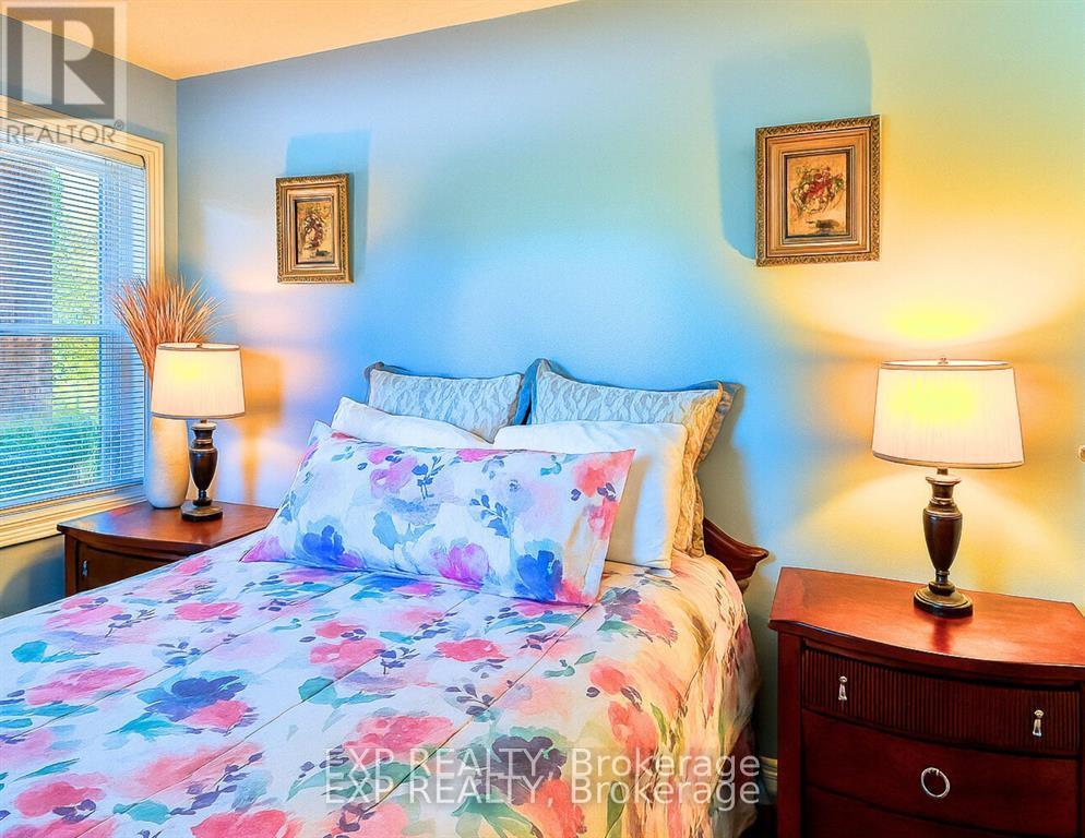 #132 760 LAWRENCE AVENUE W - 5