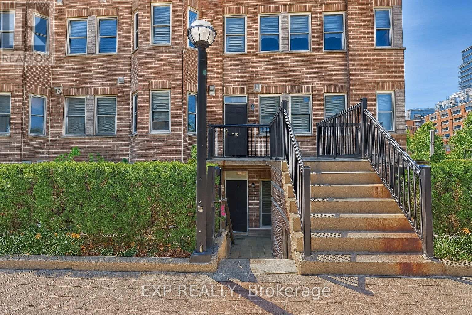 #132 760 LAWRENCE AVENUE W - 13