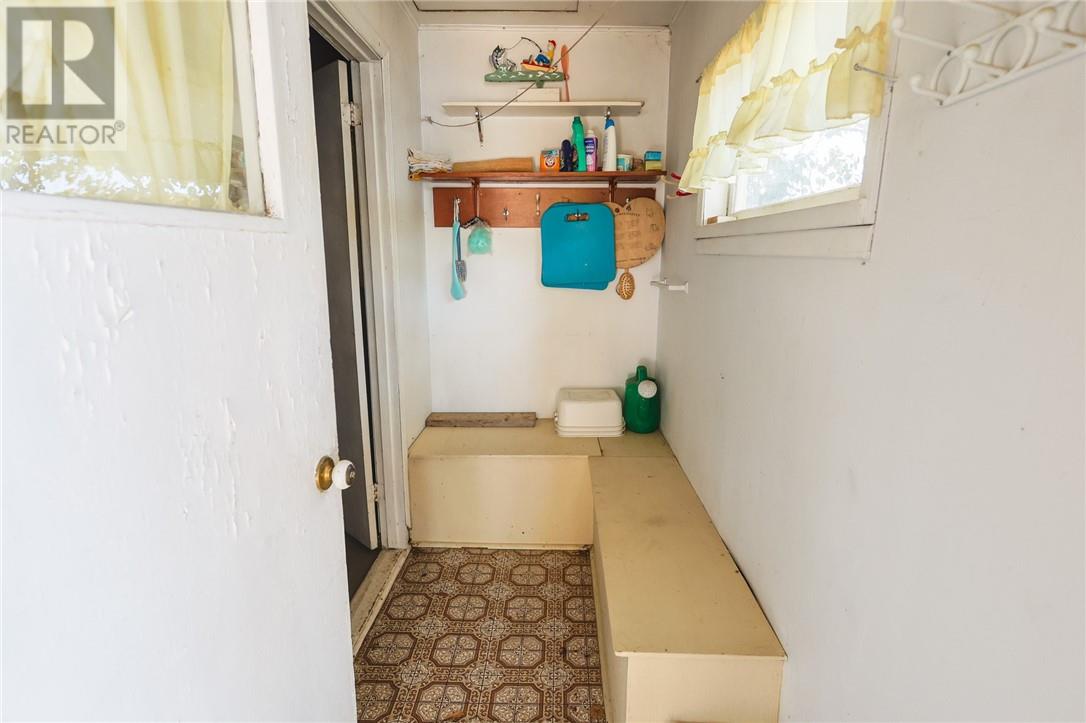 2095 Sunnyside Road - 15