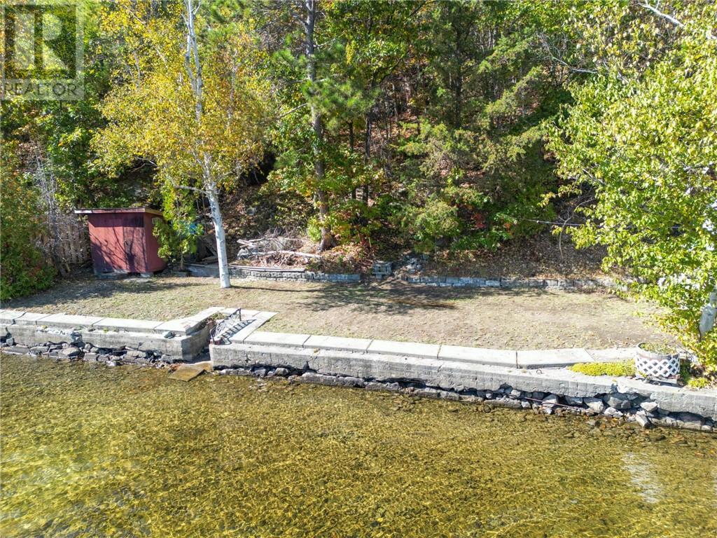 2095 Sunnyside Road - 23