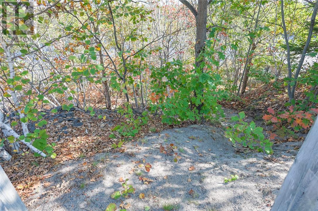 2095 Sunnyside Road - 30