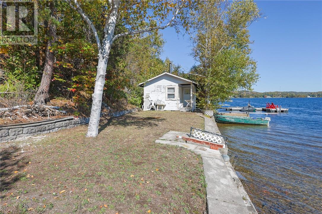 2095 Sunnyside Road - 31