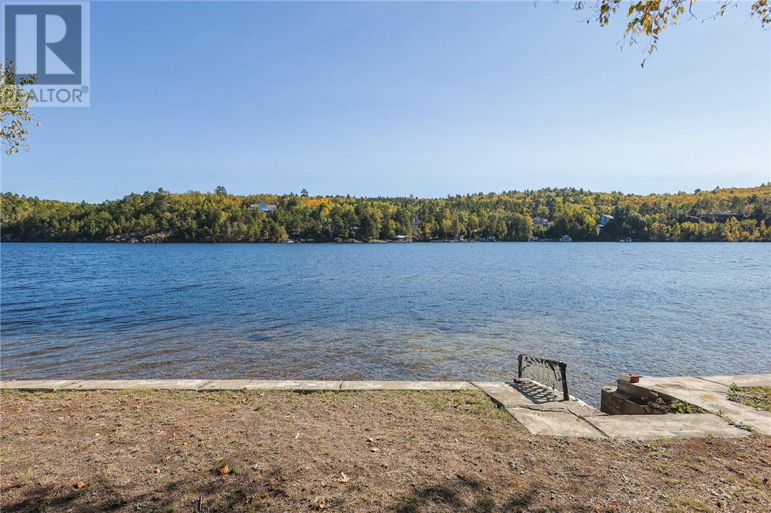 2095 Sunnyside Road - 33