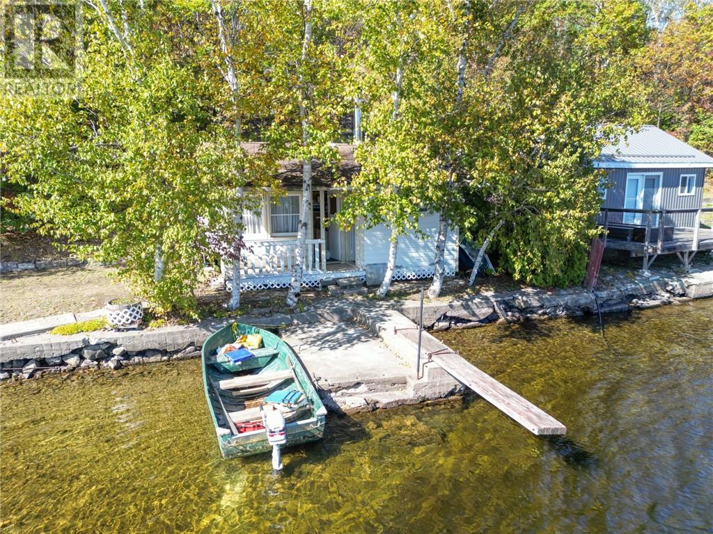 2095 Sunnyside Road - 6