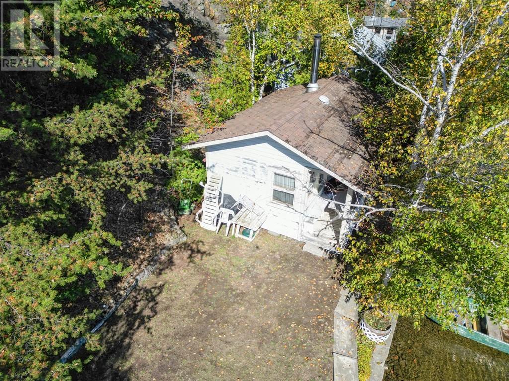 2095 Sunnyside Road - Image 9