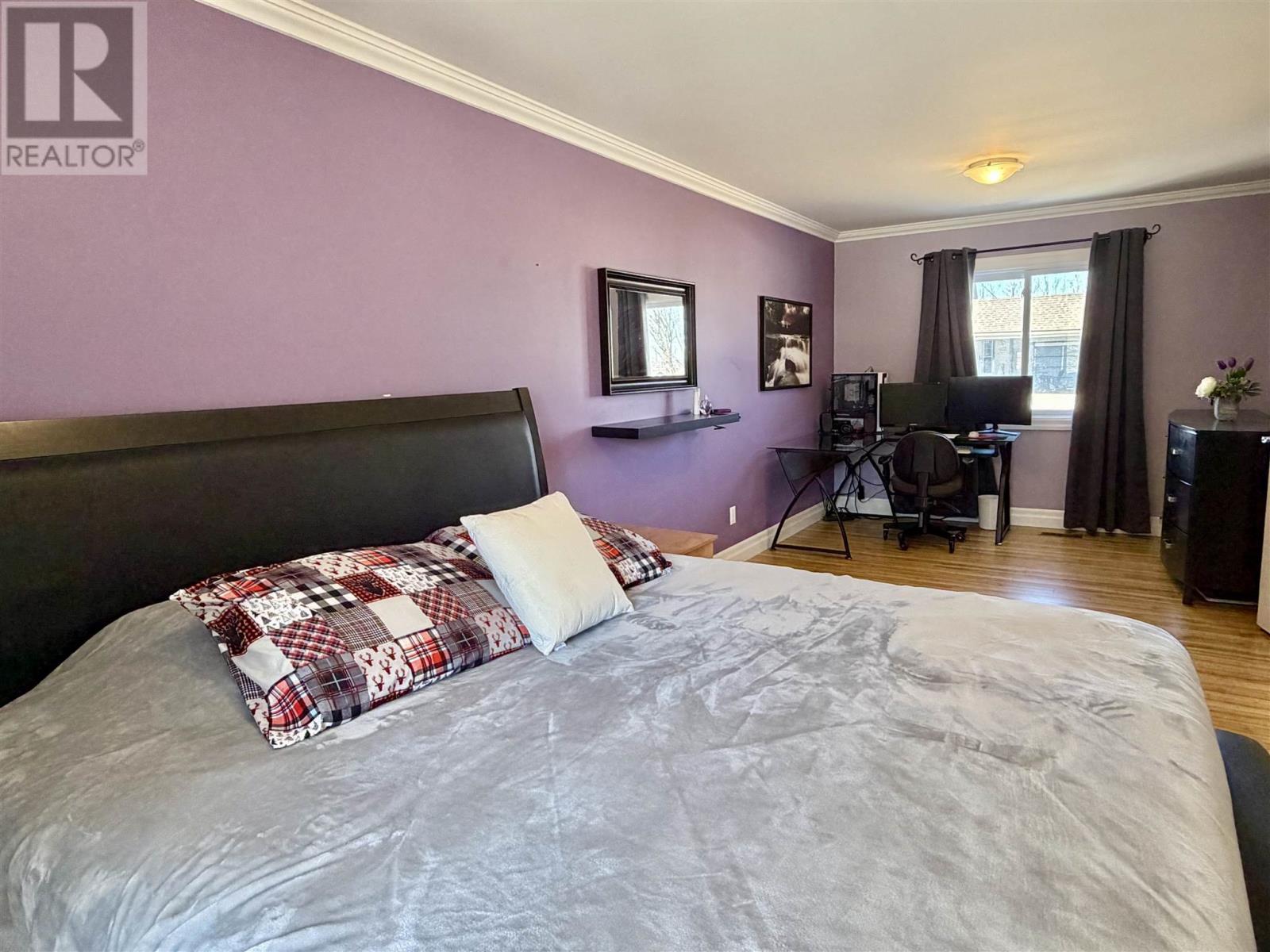 97 Hutchison AVE - 15