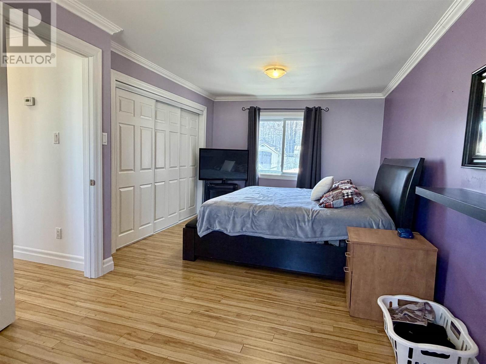 97 Hutchison AVE - 16