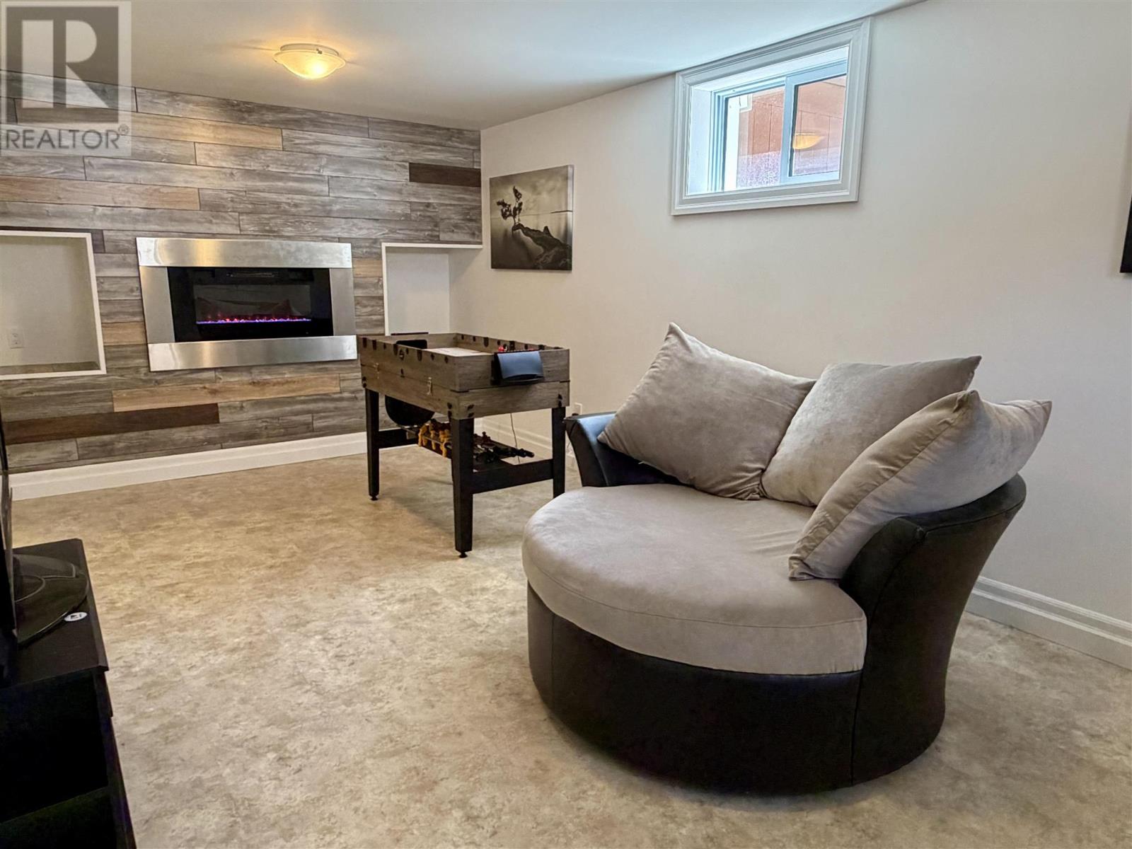 97 Hutchison AVE - 23