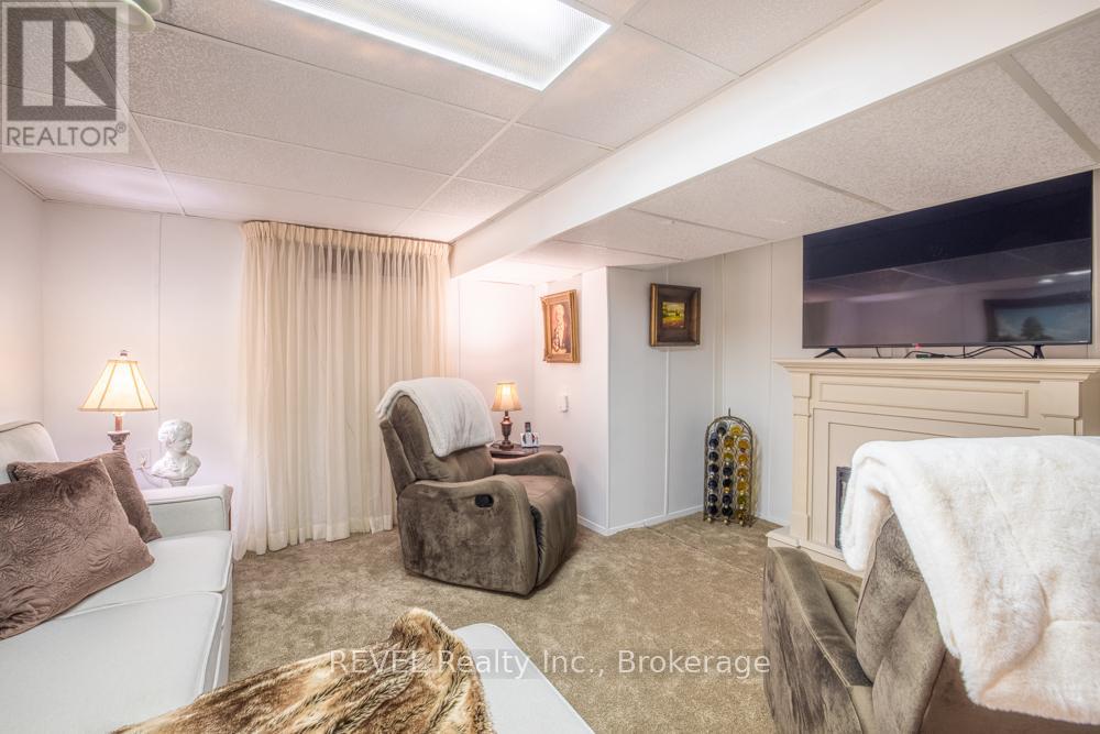 #2 64 FORSTER STREET - 27