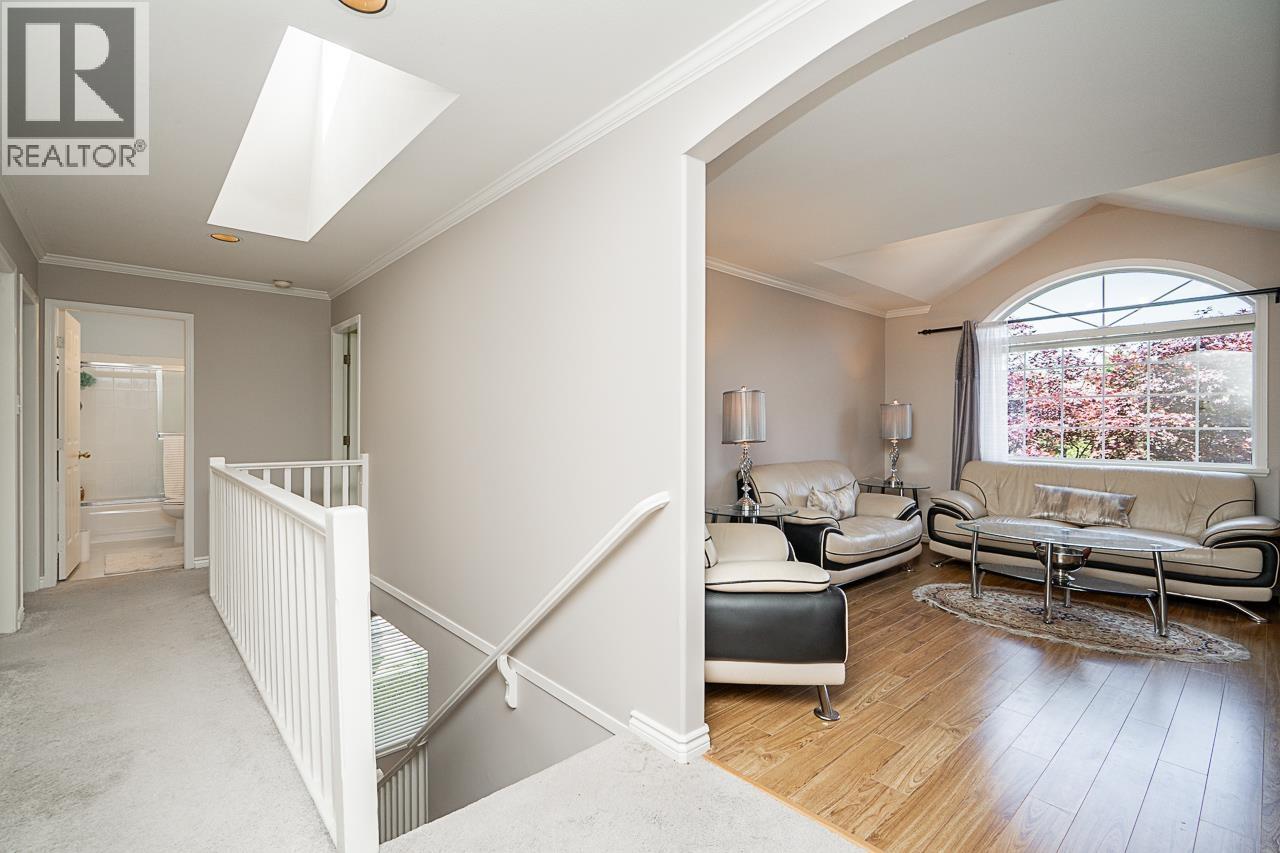 1932 JACANA AVENUE, Port Coquitlam