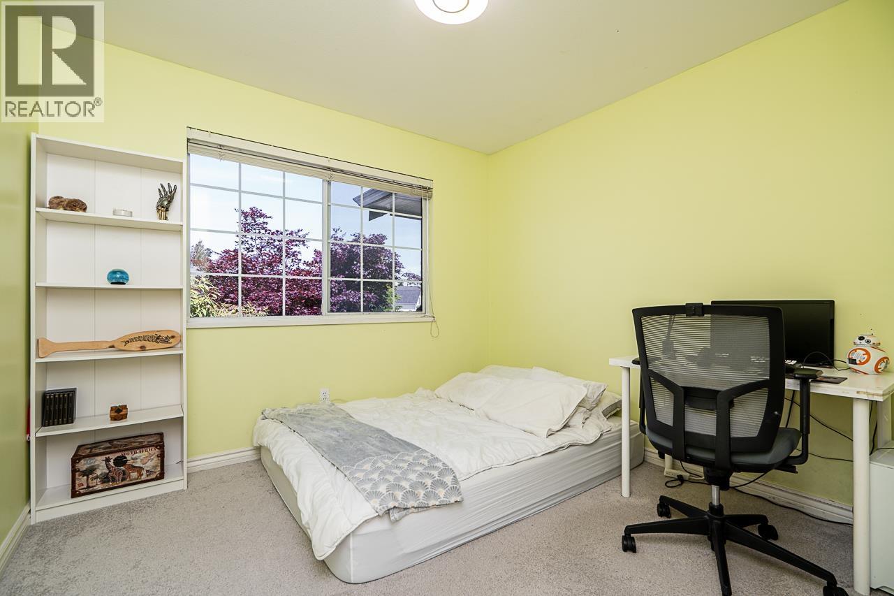 1932 JACANA AVENUE, Port Coquitlam