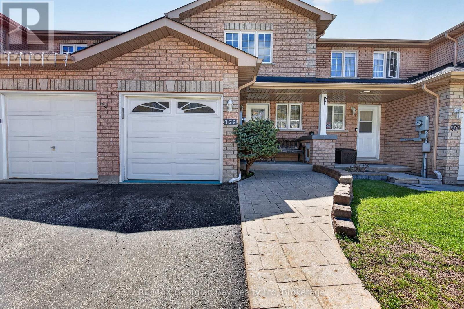 177 SOUTHWINDS CRESCENT - 1
