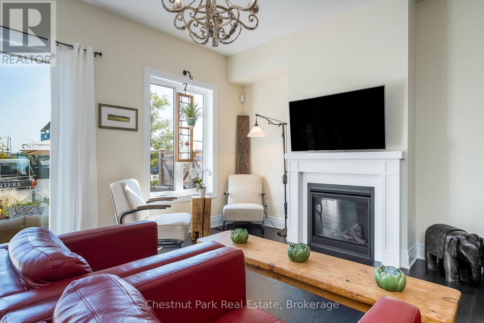 31 EMERSON MEWS - 17