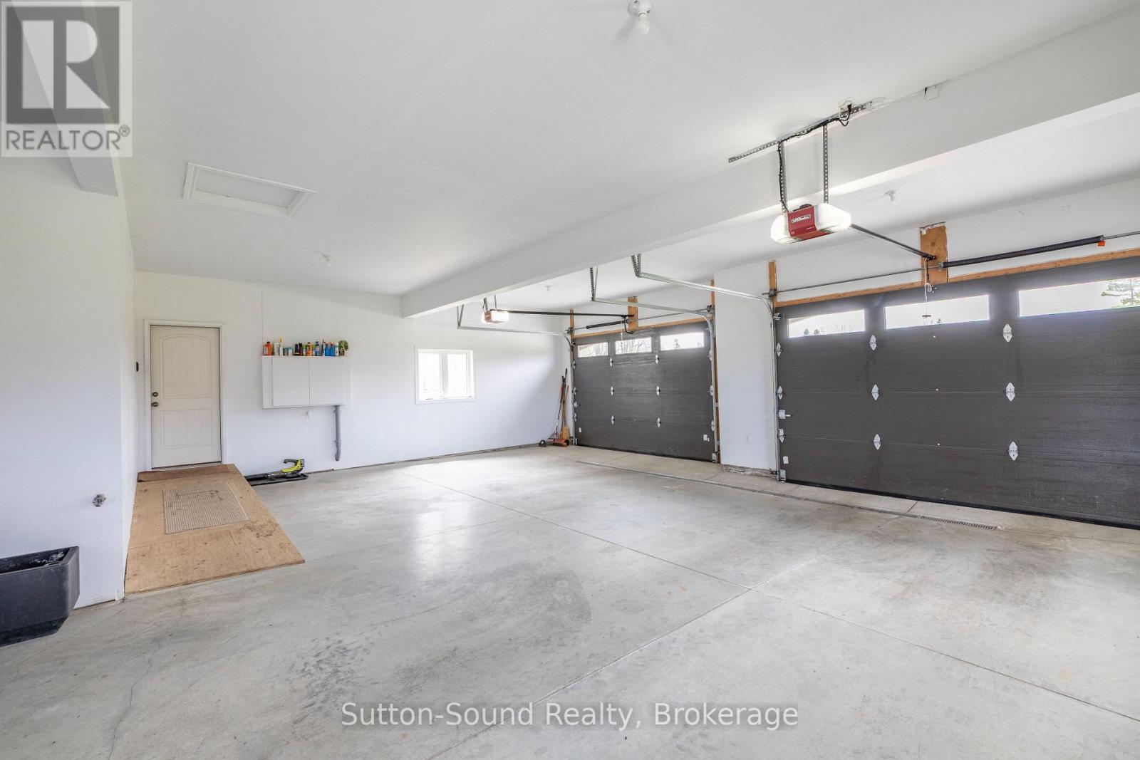 318837 GREY RD 1 ROAD - 17