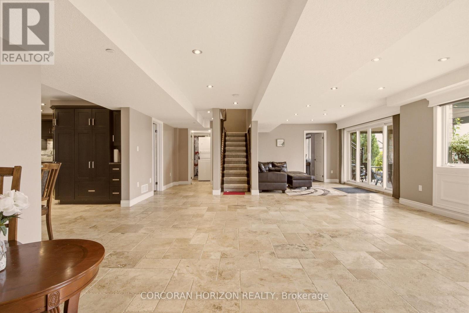15 MCWILLIAMS COURT - 28