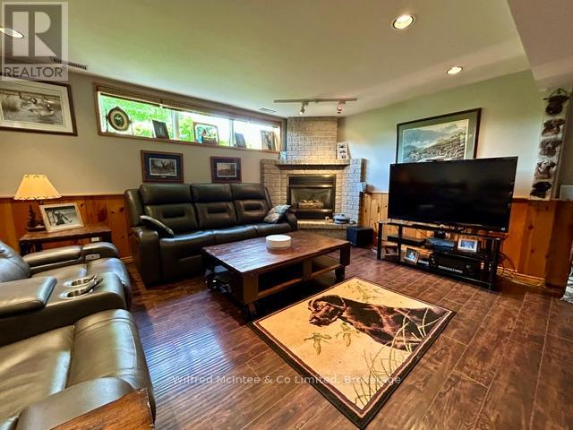 925 OLD DURHAM ROAD - 14