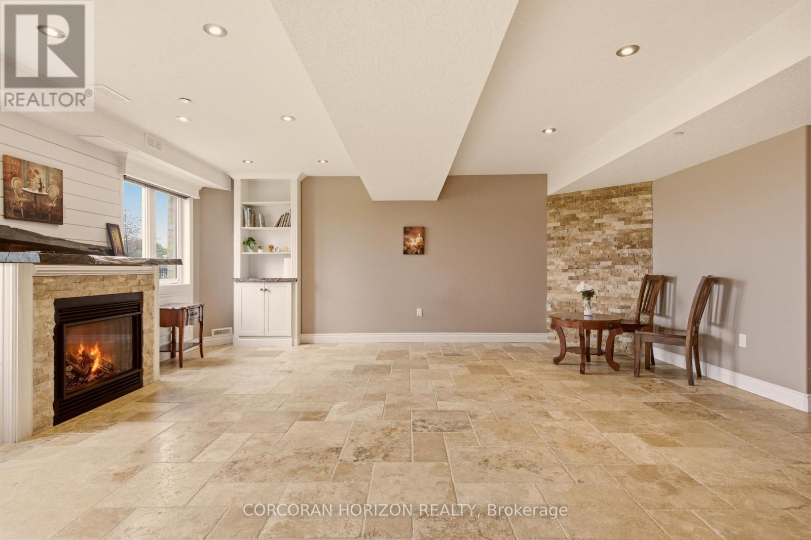 15 MCWILLIAMS COURT - 31