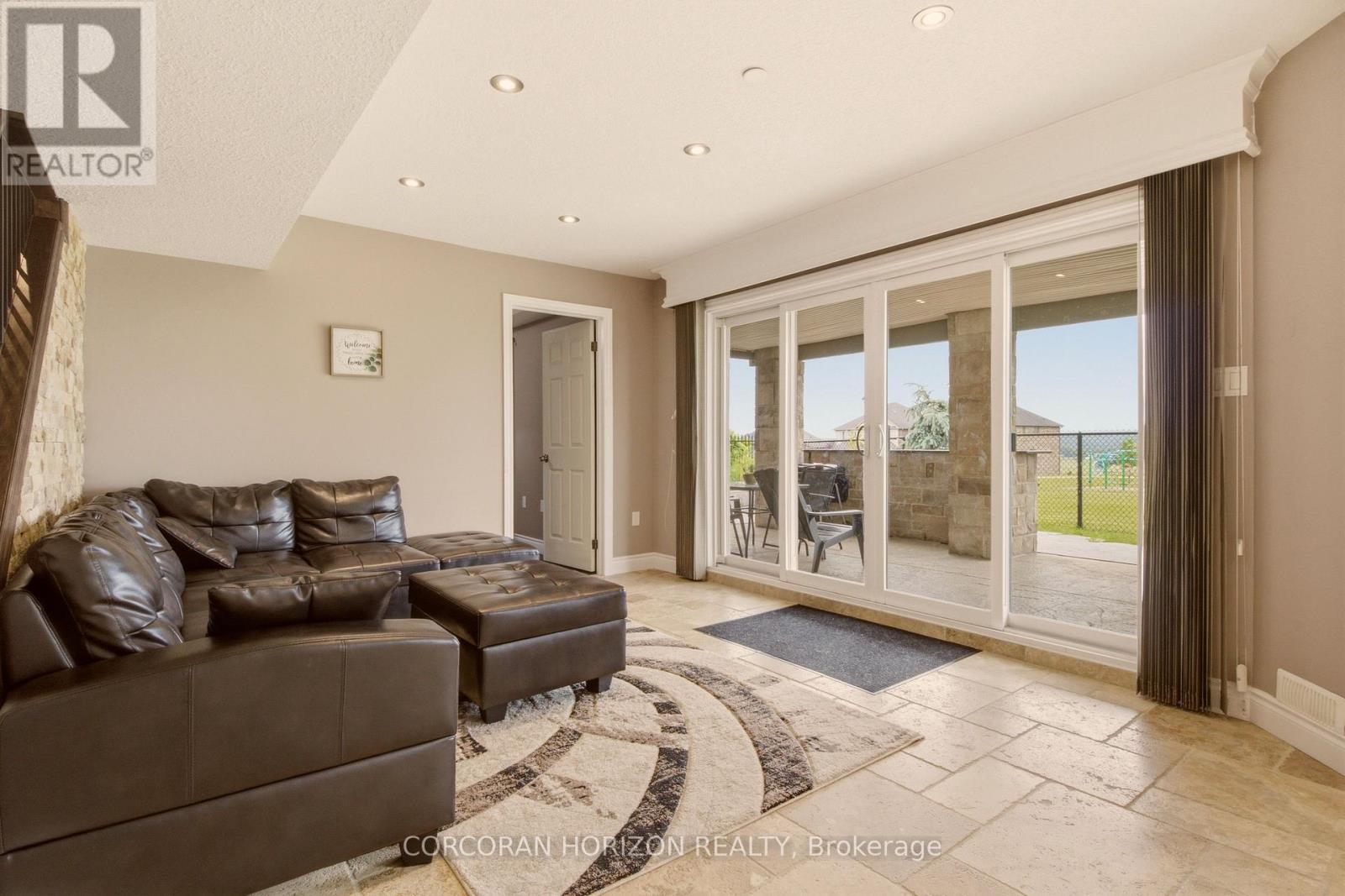15 MCWILLIAMS COURT - 29