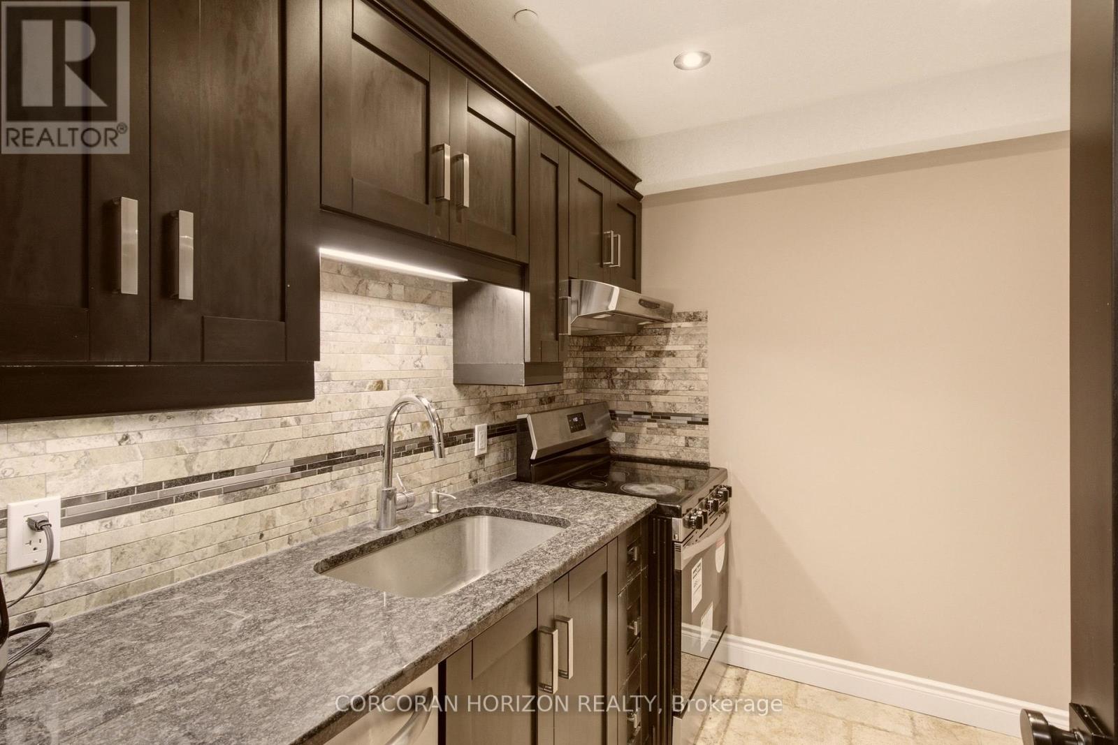 15 MCWILLIAMS COURT - 36