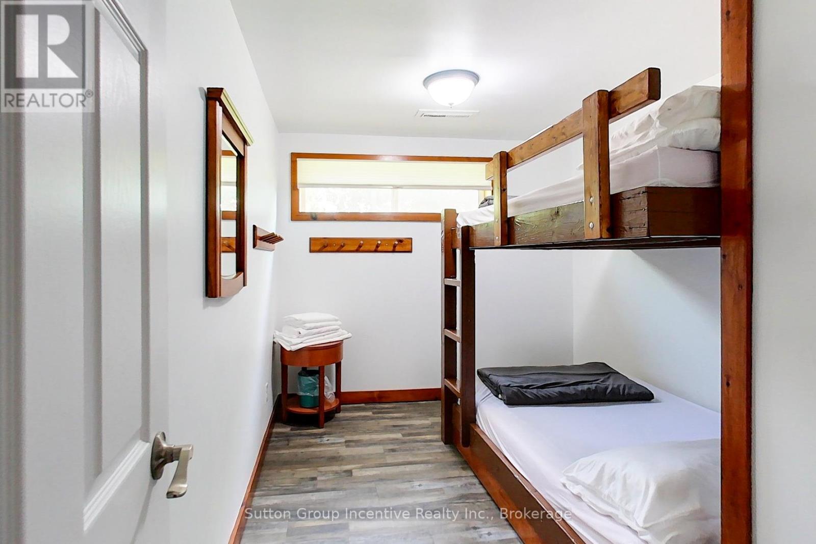 151 TYROLEAN LANE - 22