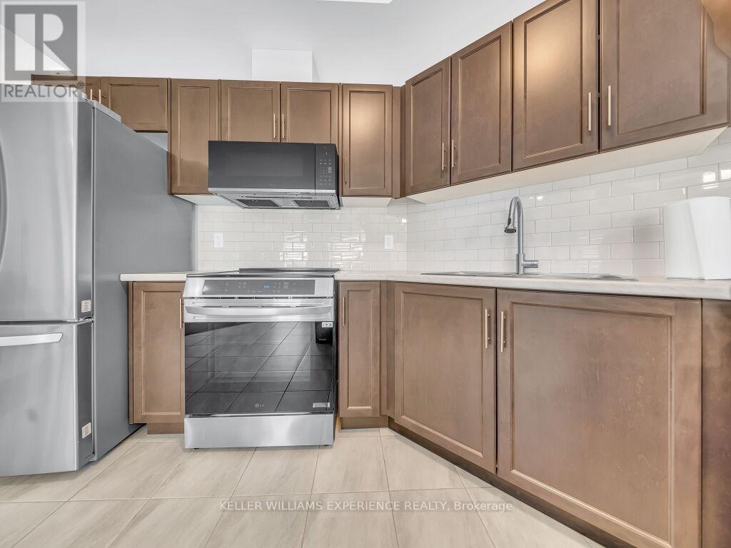 136 ROSIE STREET - 9