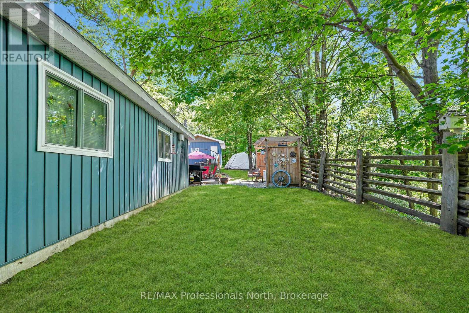 203 BURLEIGH STREET - 35