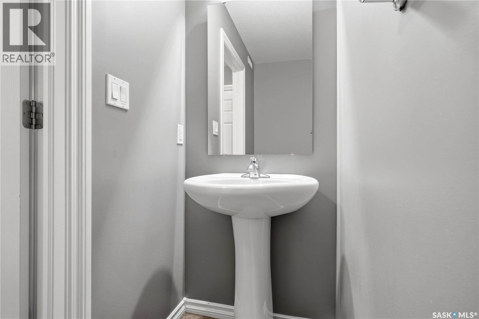 #4562 Harbour Landing DRIVE - 14