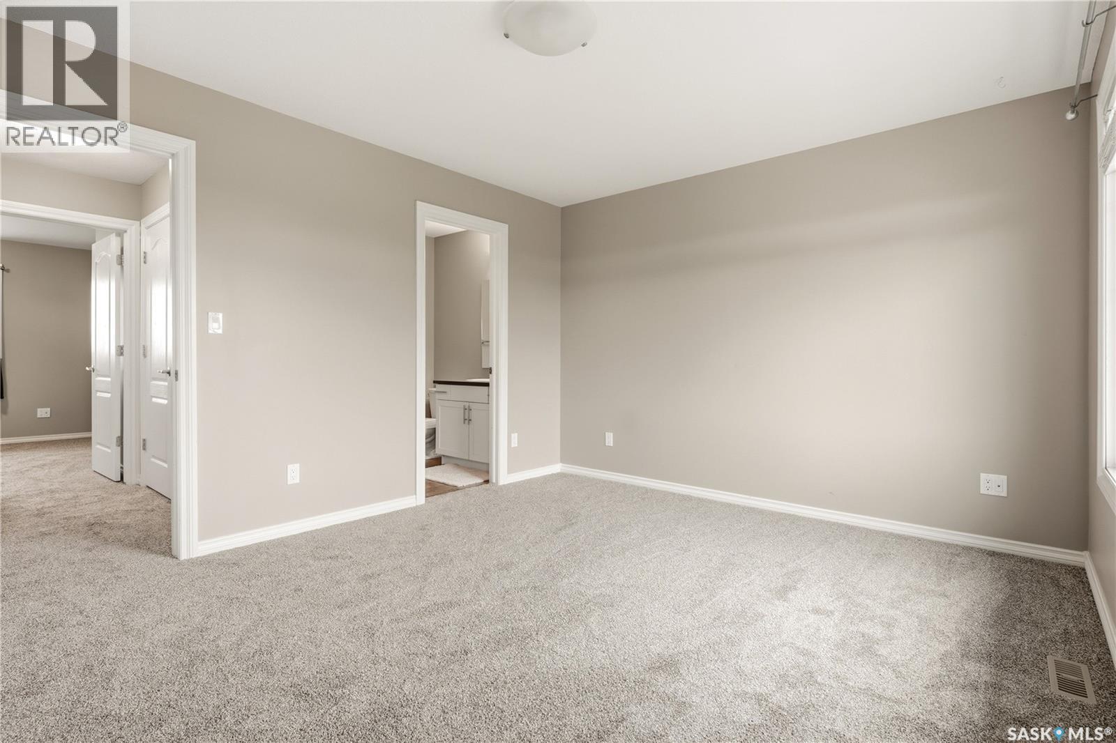 #4562 Harbour Landing DRIVE - 19