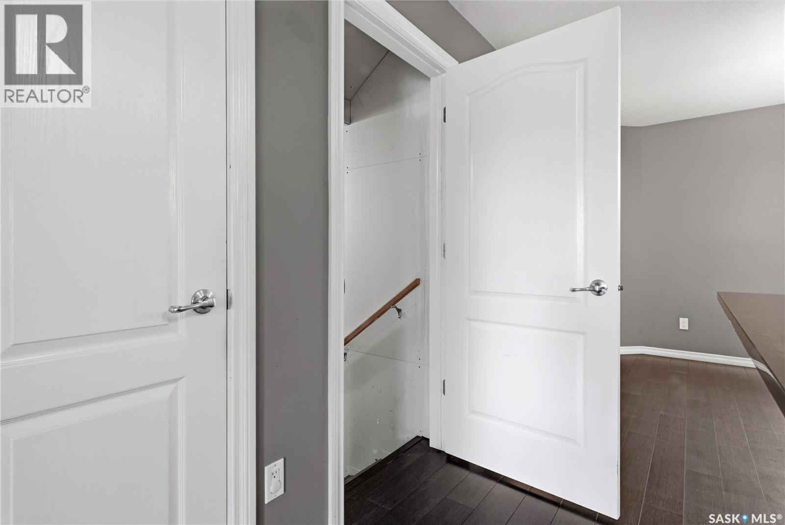 #4562 Harbour Landing DRIVE - 30