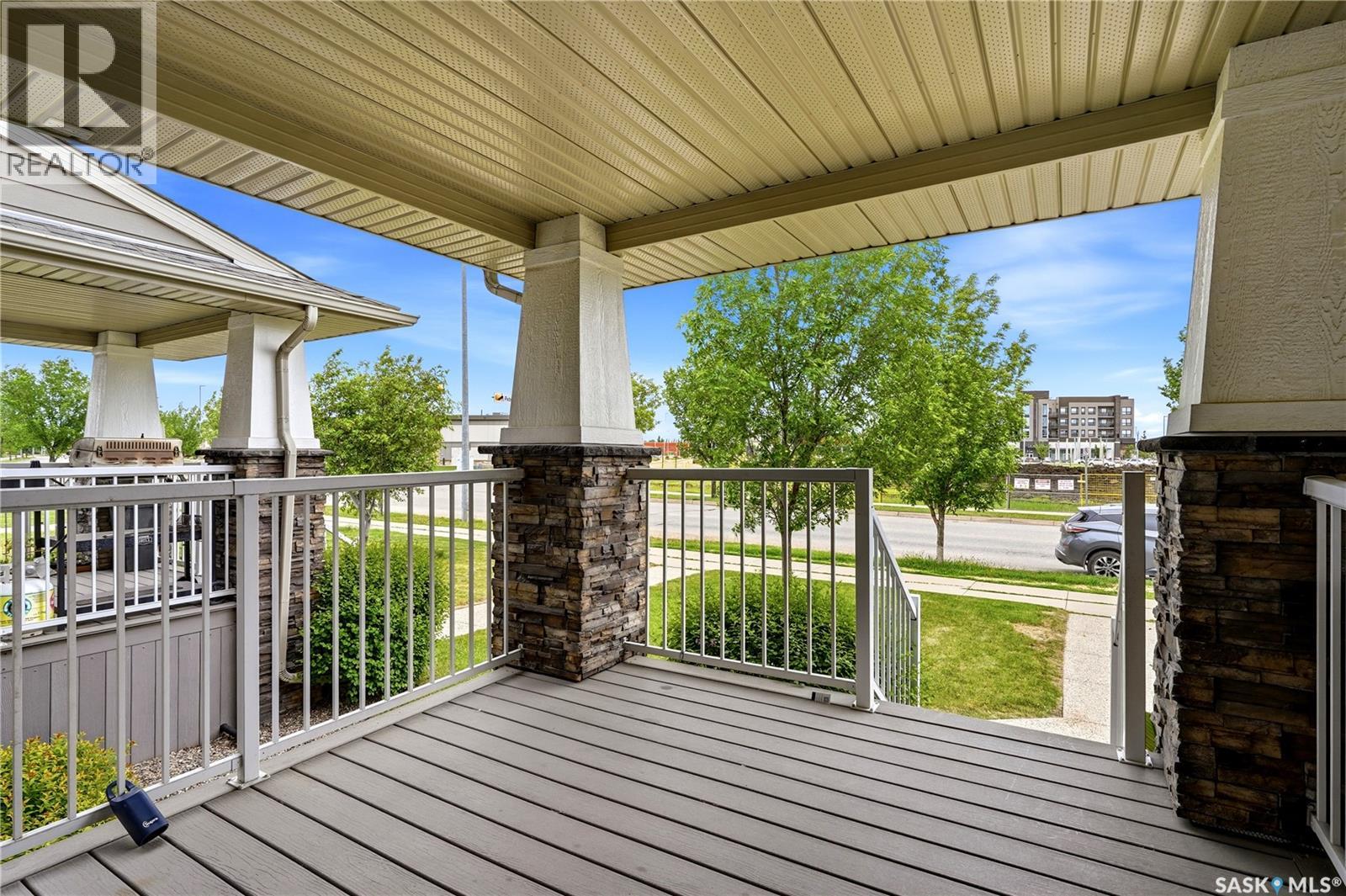 #4562 Harbour Landing DRIVE - 31