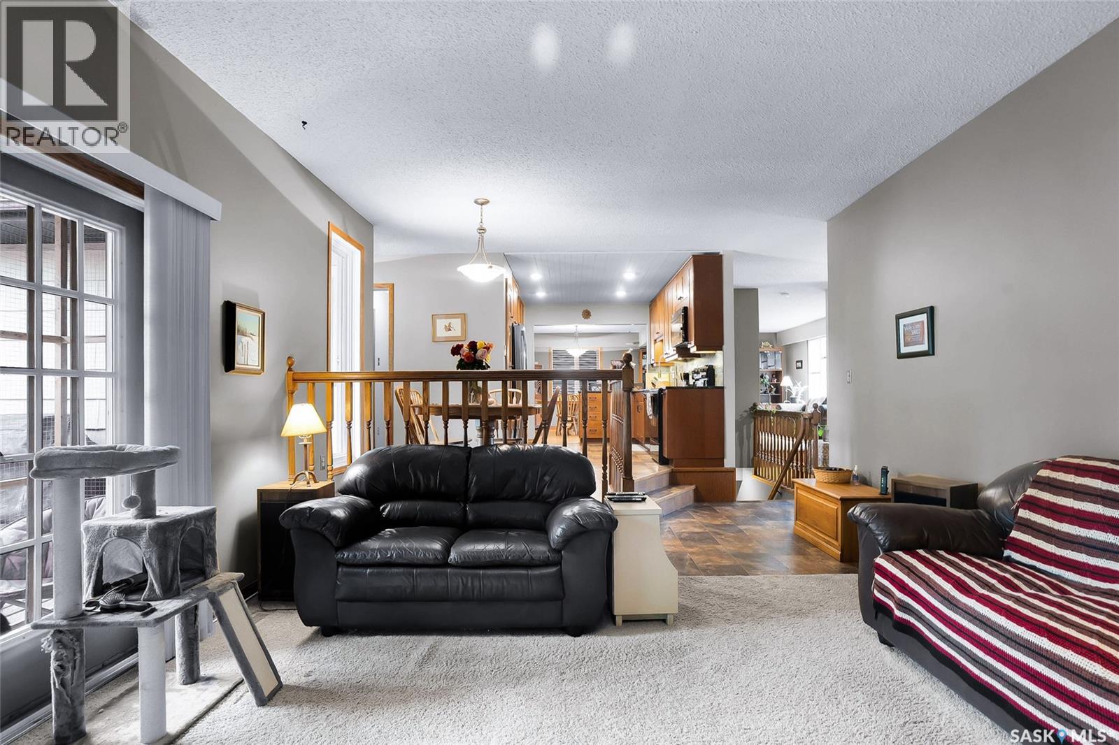 330 WHITESHORE WAY — photo 17