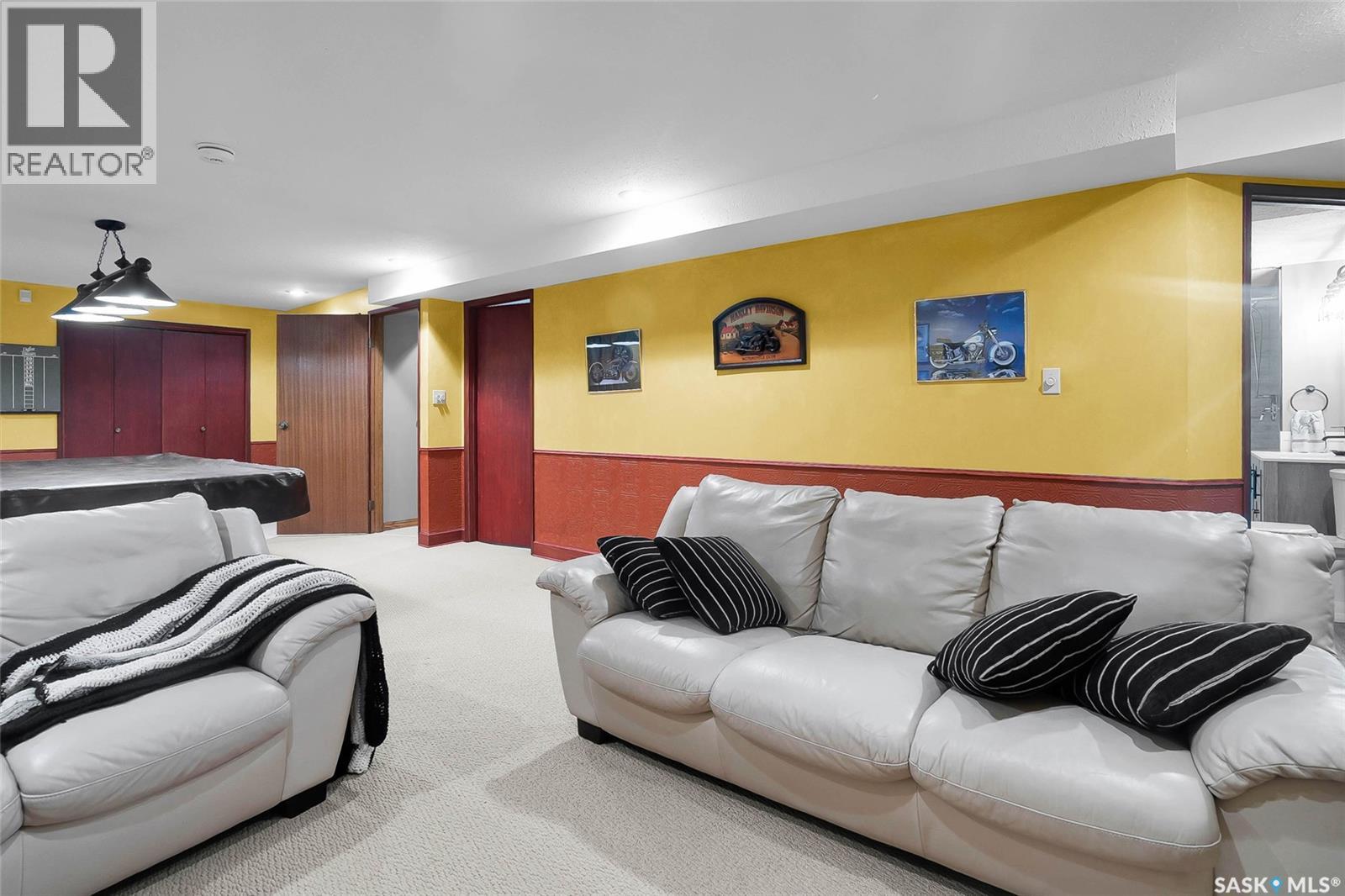 330 WHITESHORE WAY — photo 32