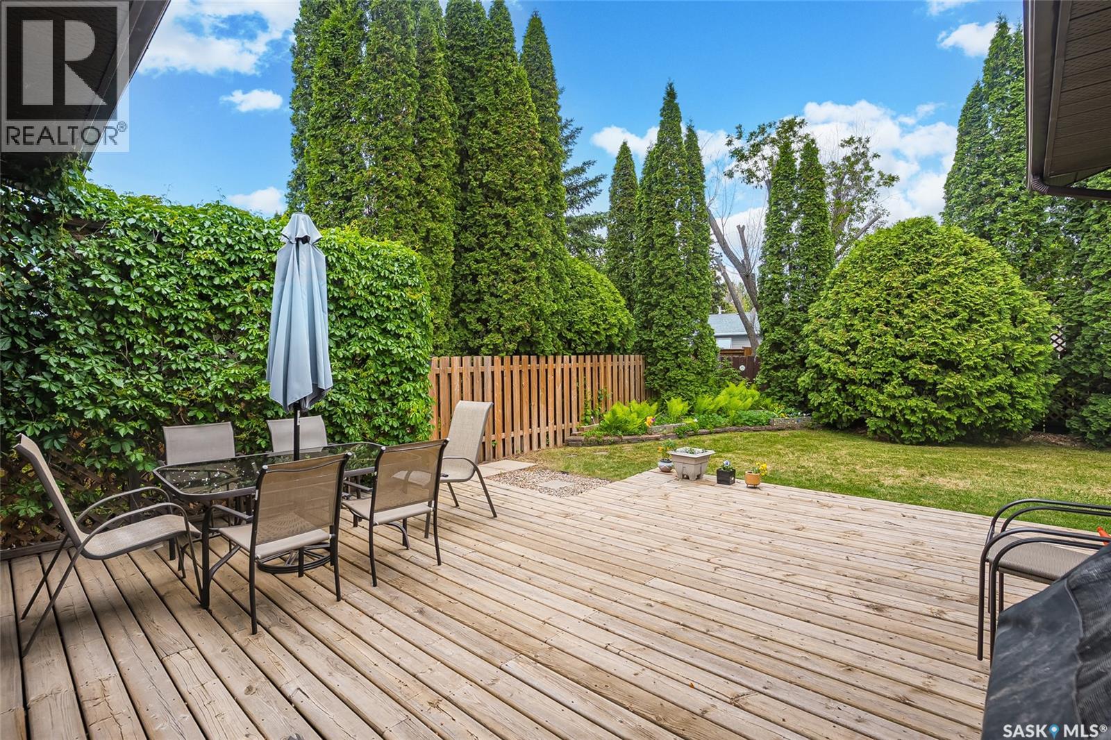 330 WHITESHORE WAY — photo 49