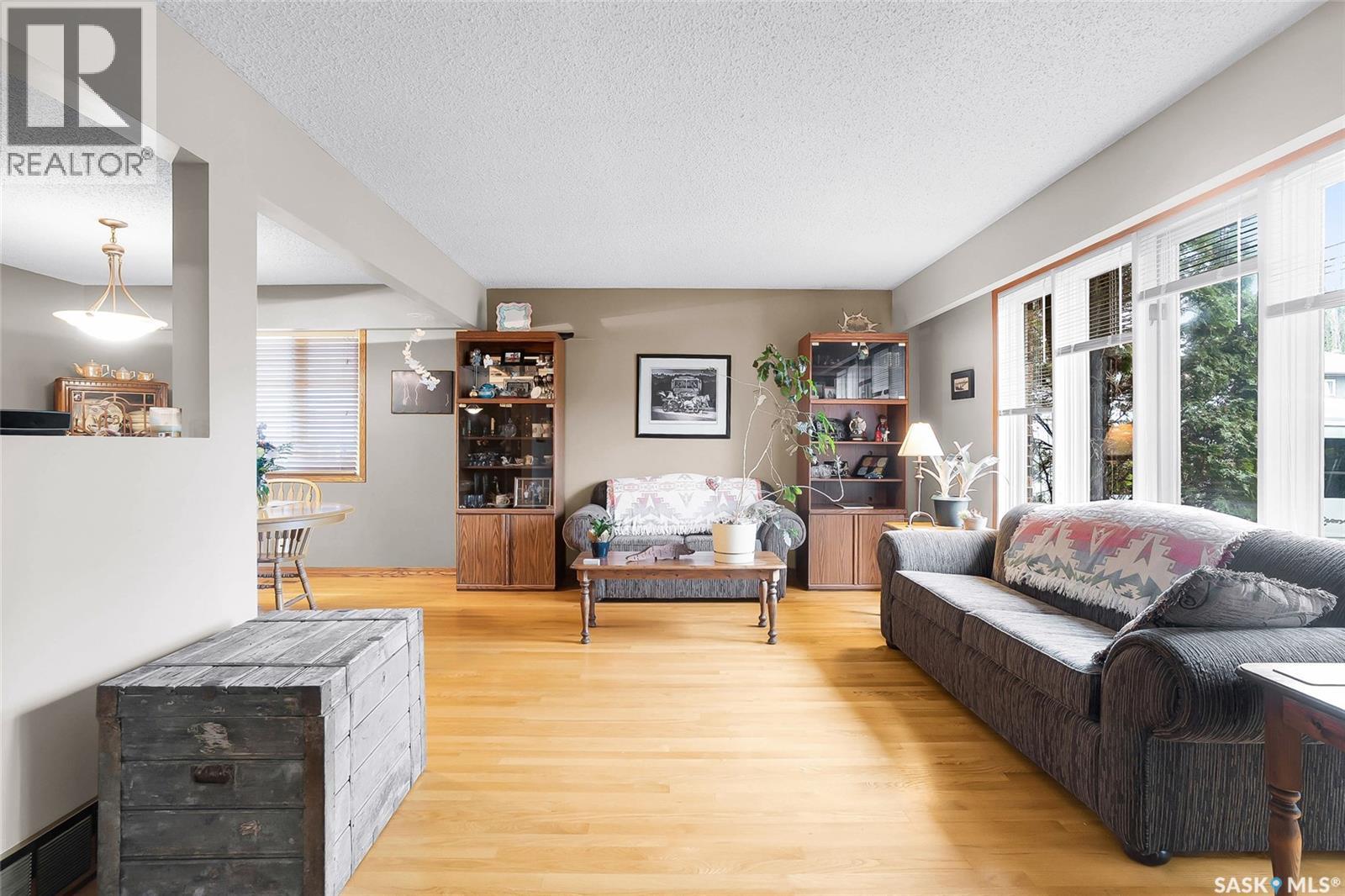 330 WHITESHORE WAY — photo 6