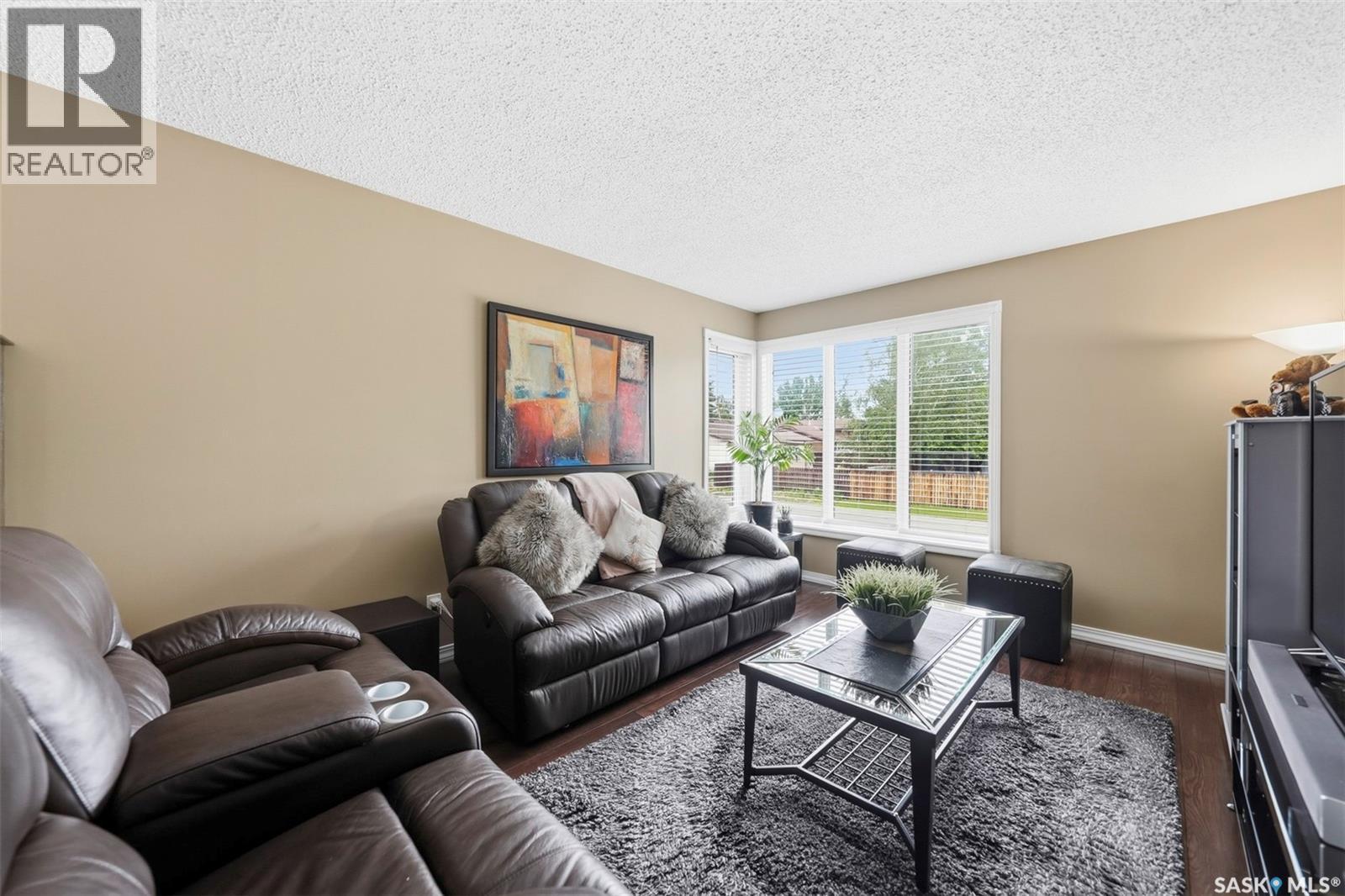 235 Benesh CRESCENT - photo 4