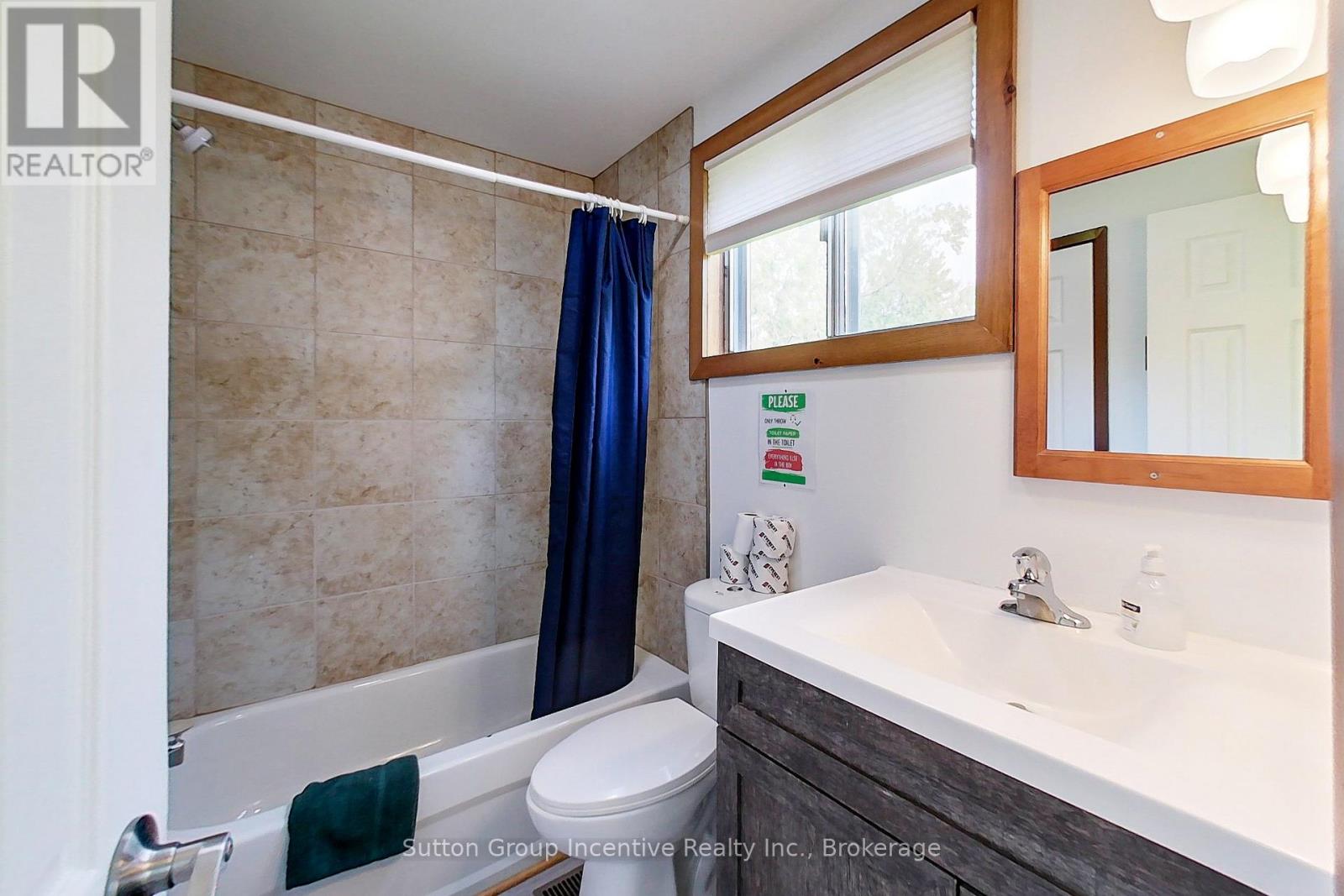 151 TYROLEAN LANE - 18